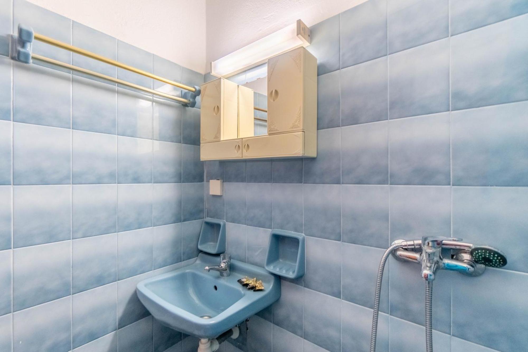 Apartment Mires House Side First Floor 8 *