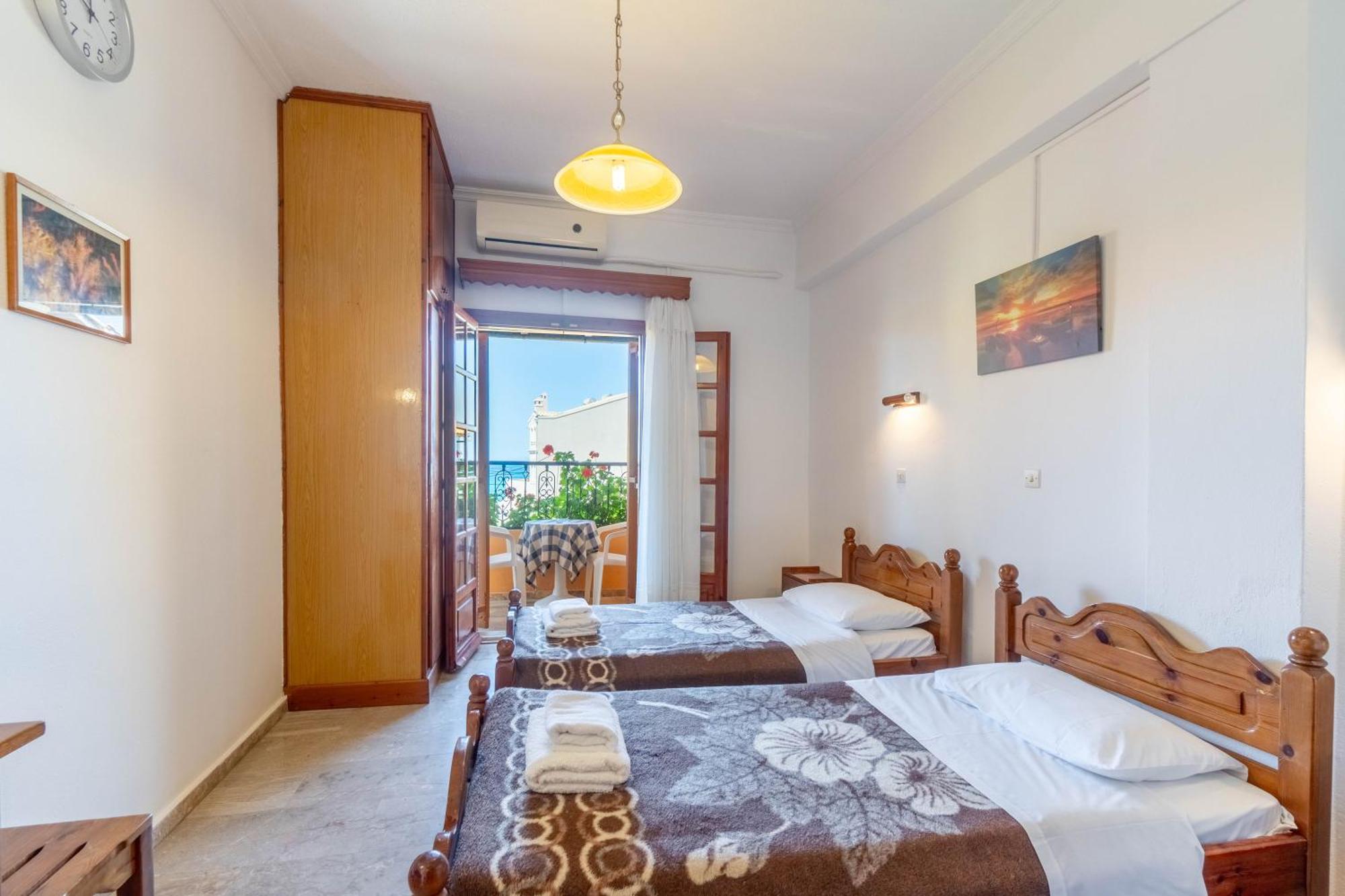 Mires House Side First Floor 8 *
